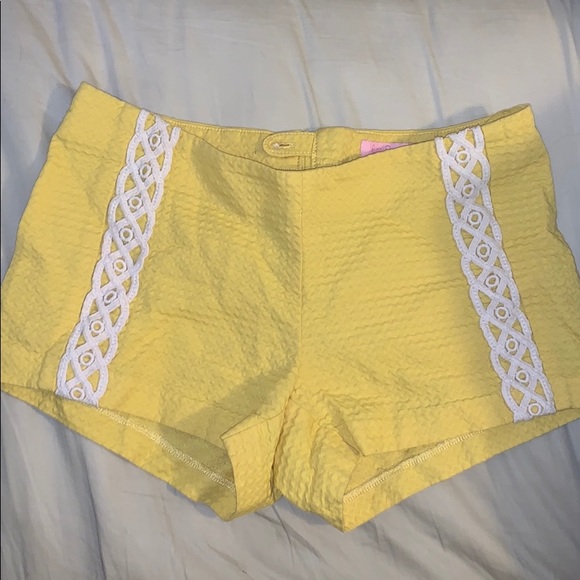 Yellow Lily Shorts A Worn twice - Picture 1 of 3